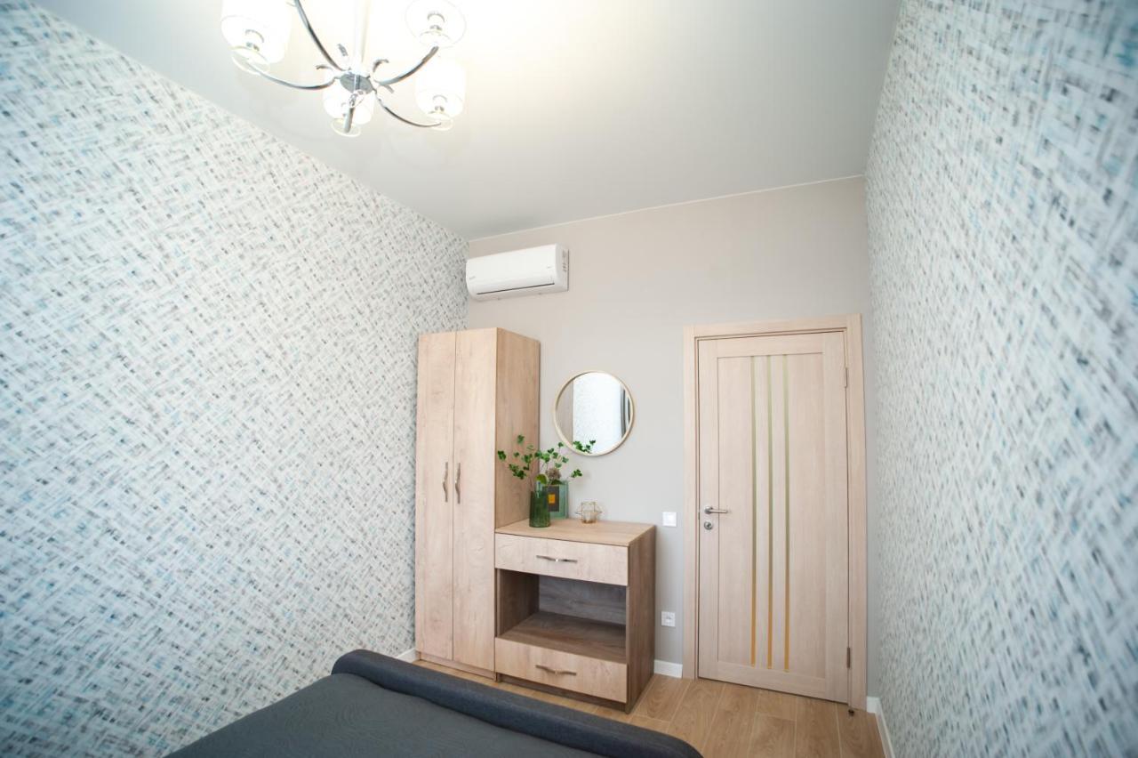 3 Bedroom, 2 Bathroom Apartment Near Forum Lviv Exterior foto